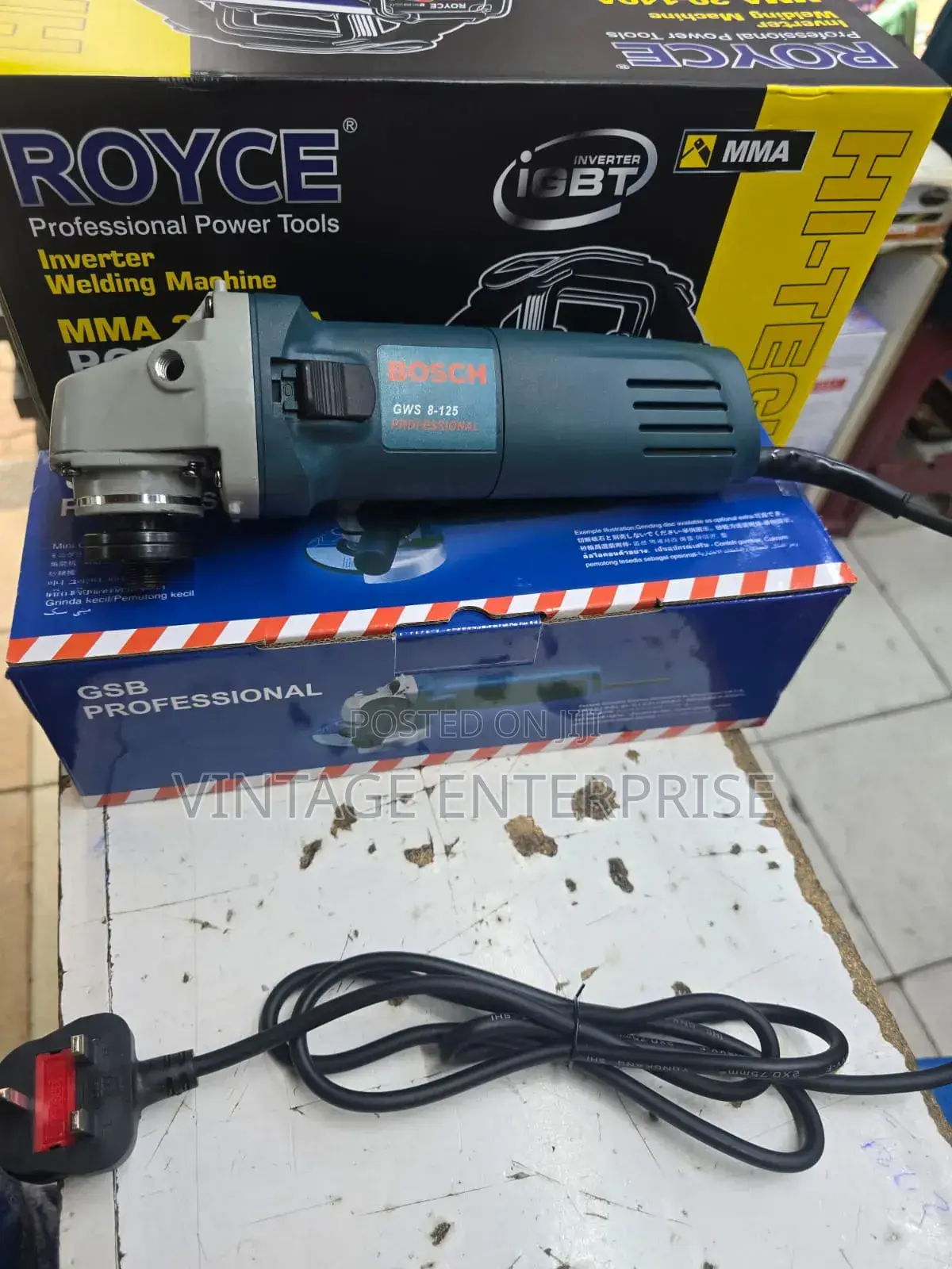 Bosch 5'5 Grinder