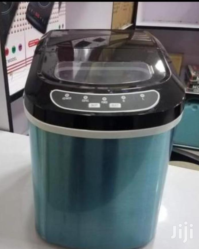 Ice Cube Maker