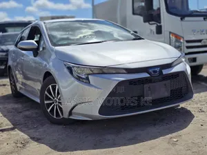 Toyota Corolla LE Eco (1.8L 4cyl 2A) 2019 Silver