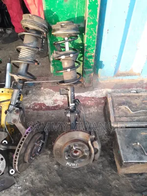 Nissan Nv200 and Tiida Complete Shock Each Hallo