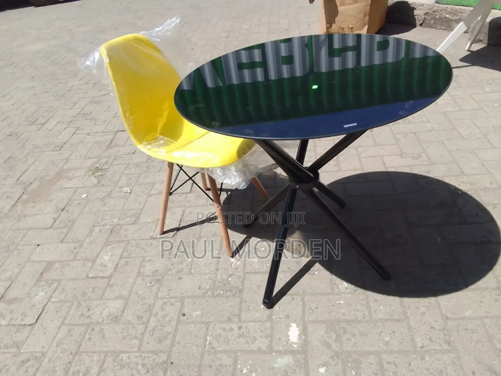 Black Round Dining Table