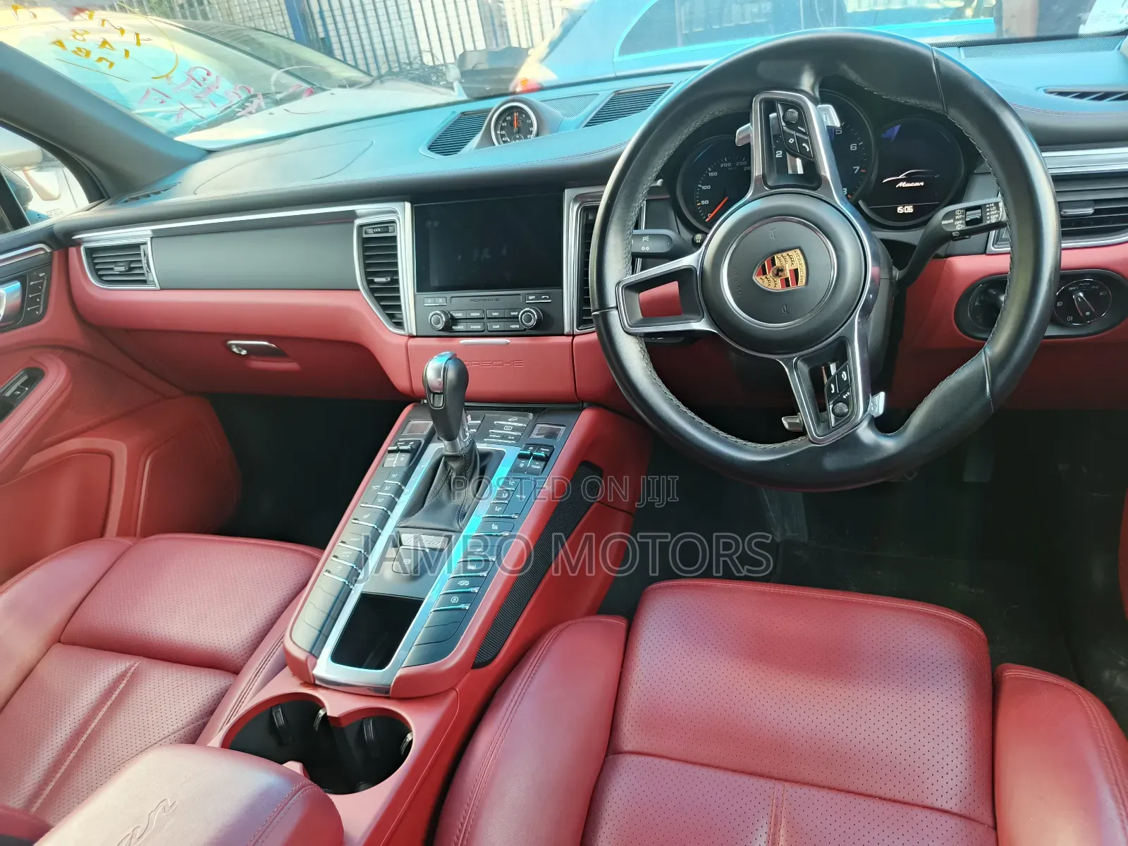 Porsche Macan Base 2019 Gray