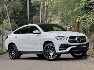 Mercedes-Benz GLE-Class GLE 400d 4MATIC 2021 White