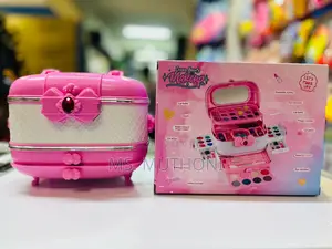 Girls Non-Toxic Hypoallergenic Male Up Kit