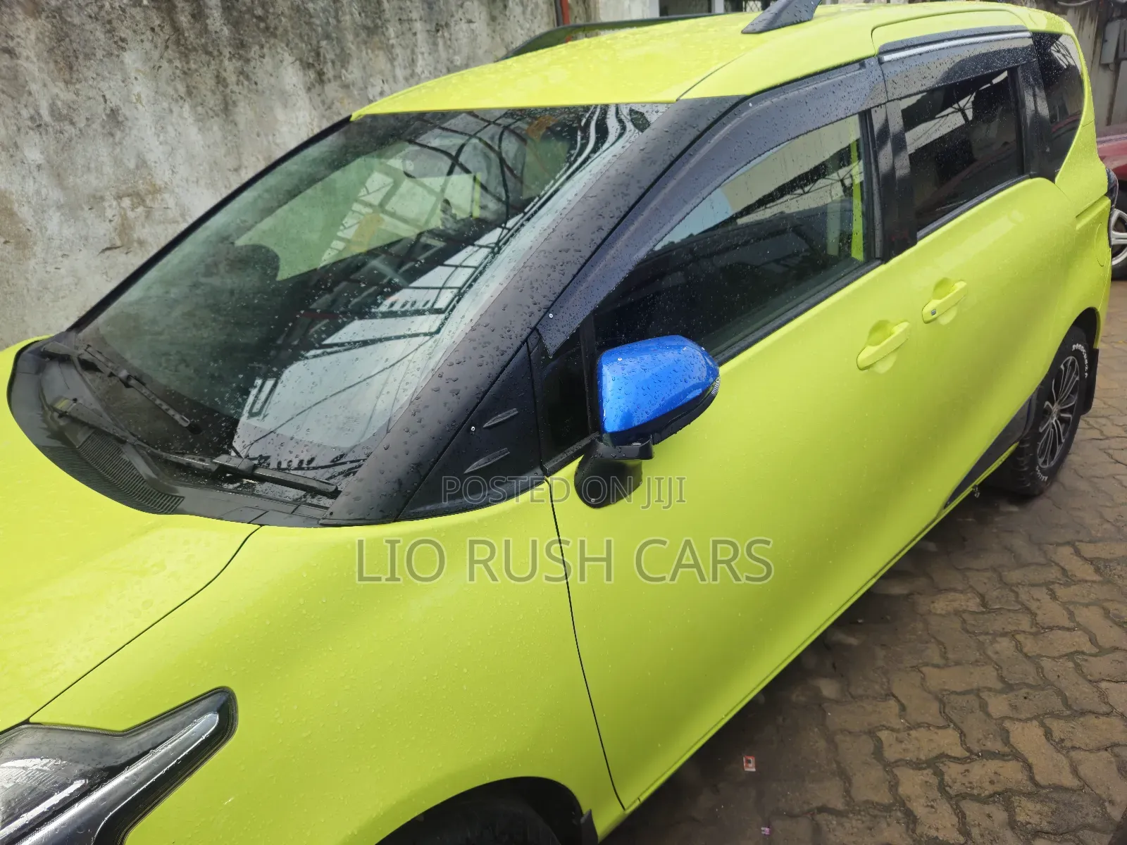 Toyota Sienta 2017