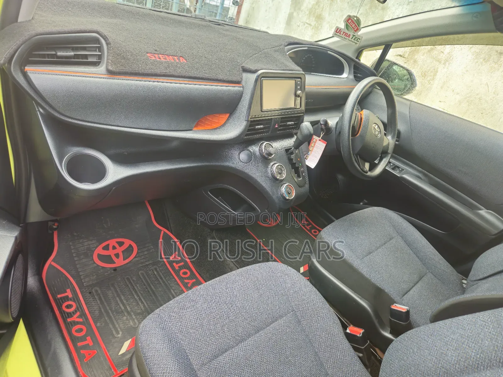 Toyota Sienta 2017