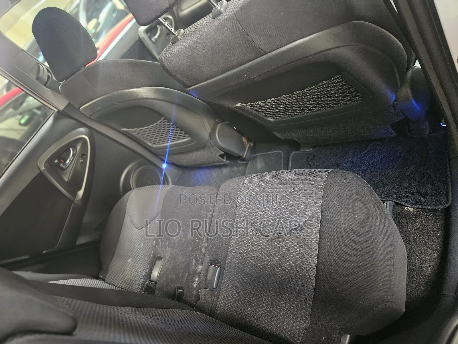 Toyota RAV4 2011 White