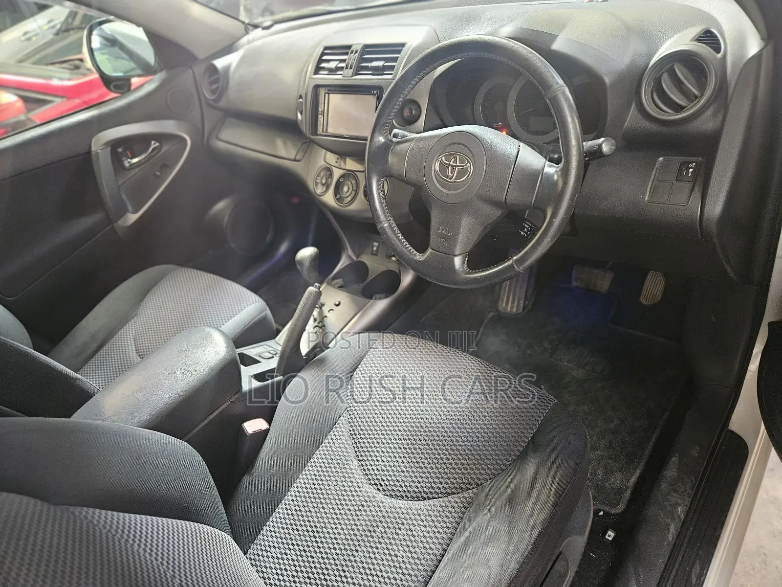 Toyota RAV4 2011 White