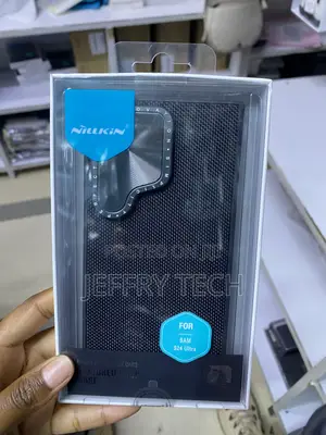 Negro Nillkin Galaxy S24 Ultra Magnetic Case With Kickstand