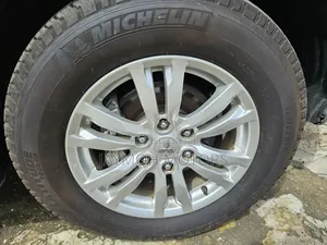Mitsubishi Pajero 2019 Silver
