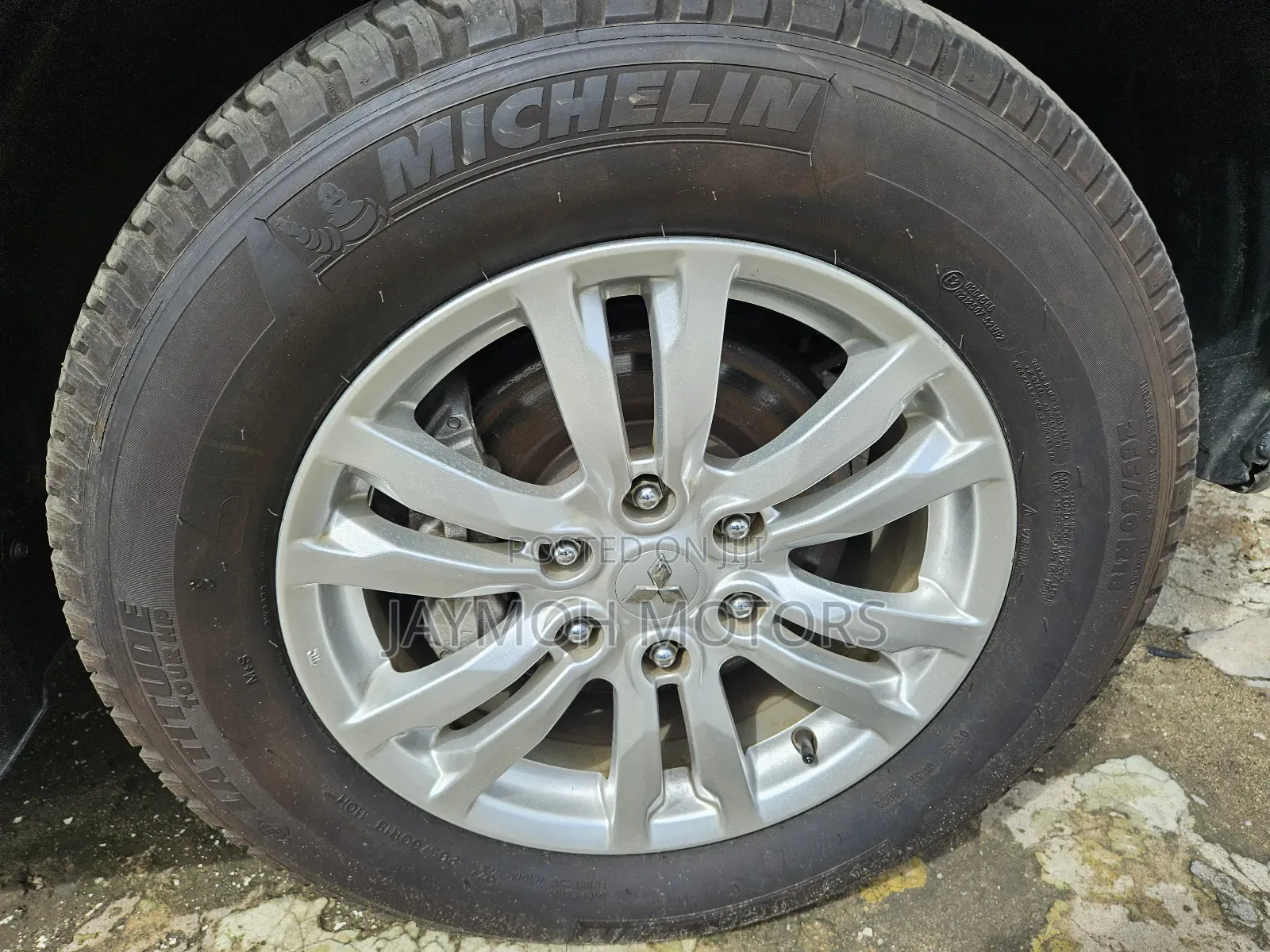 Mitsubishi Pajero 2019 Silver