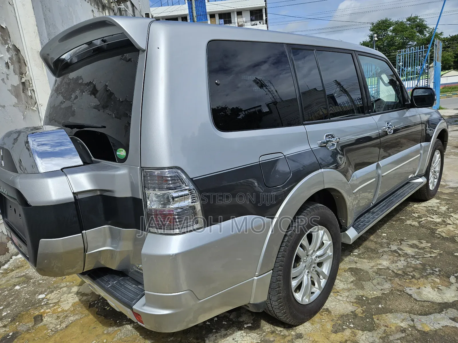 Mitsubishi Pajero 2019 Silver