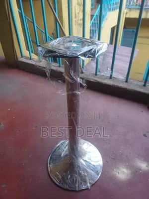 Round Rotating Table Stand