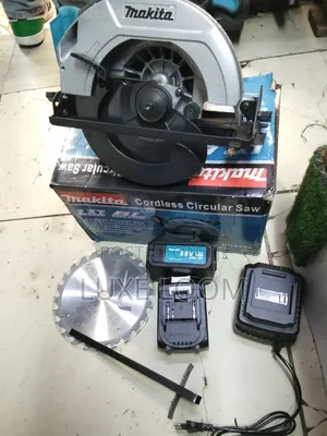 Makita Cordless Circular Saw