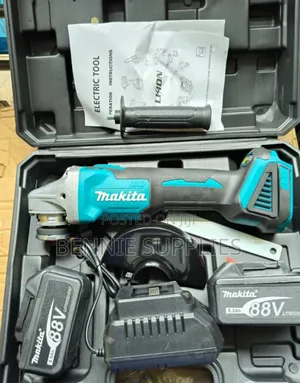Rechargeable Angle Grinder/ Makita 88v and 2 Batteries