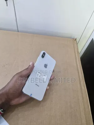 Apple iPhone XS Max 64 GB White