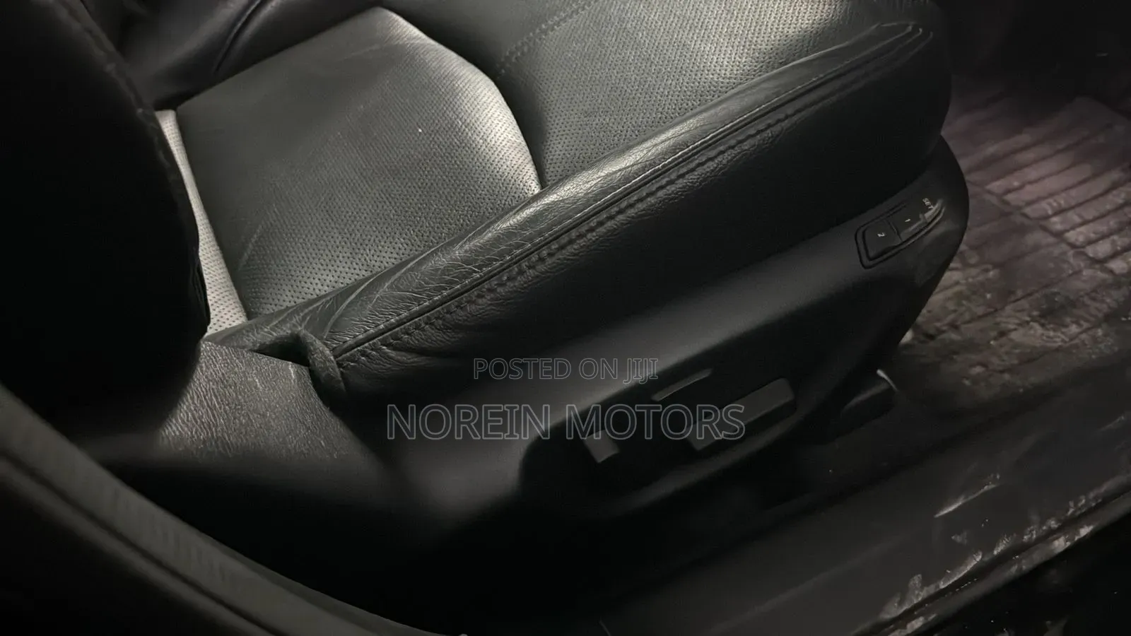 Mazda Axela 2018 Matt Black