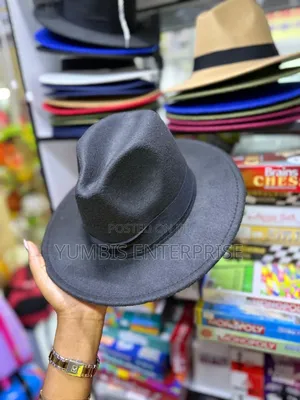 Fedora Hats Unisex in Black Colors at 700