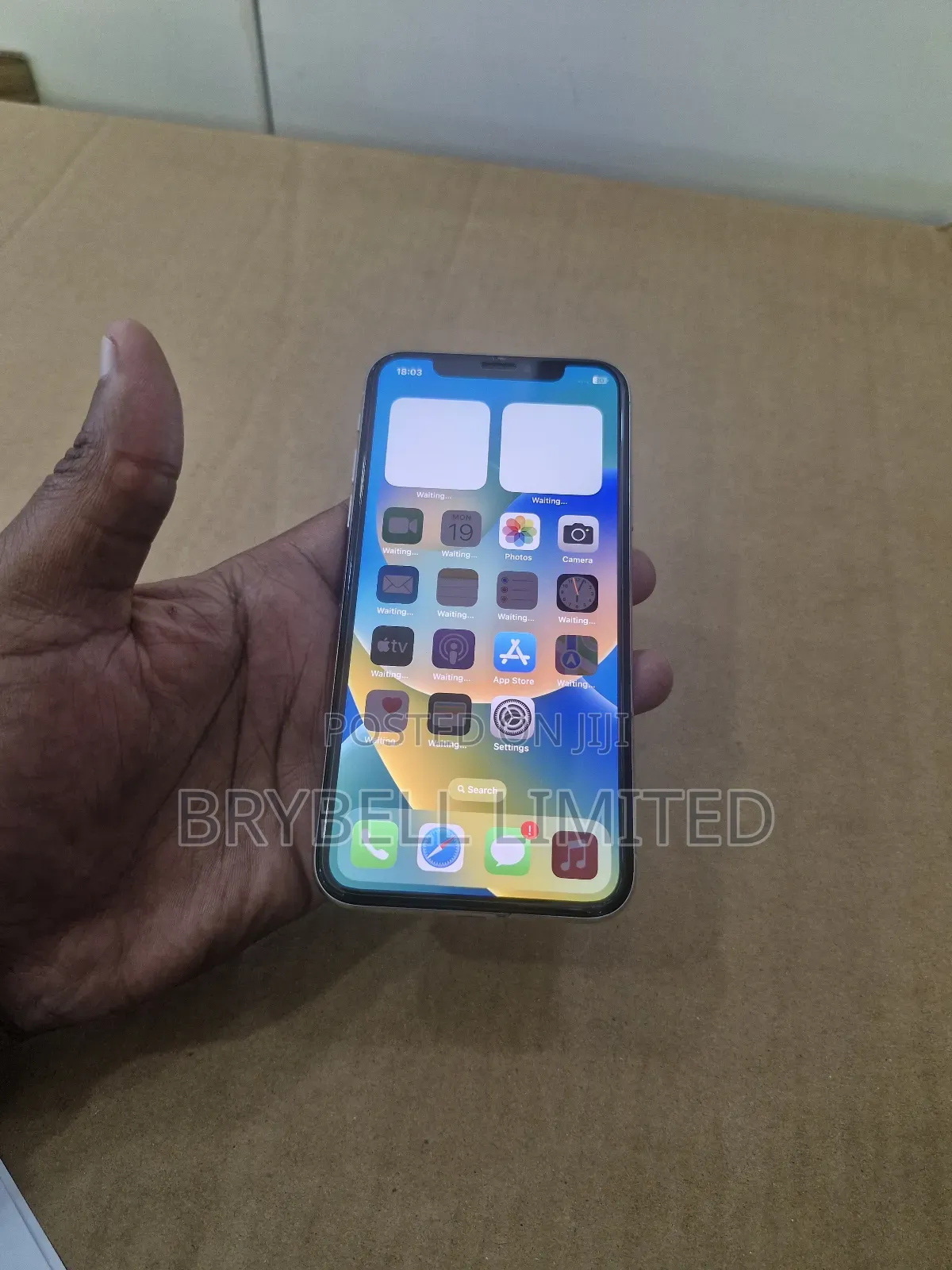 Apple iPhone X 64 GB White
