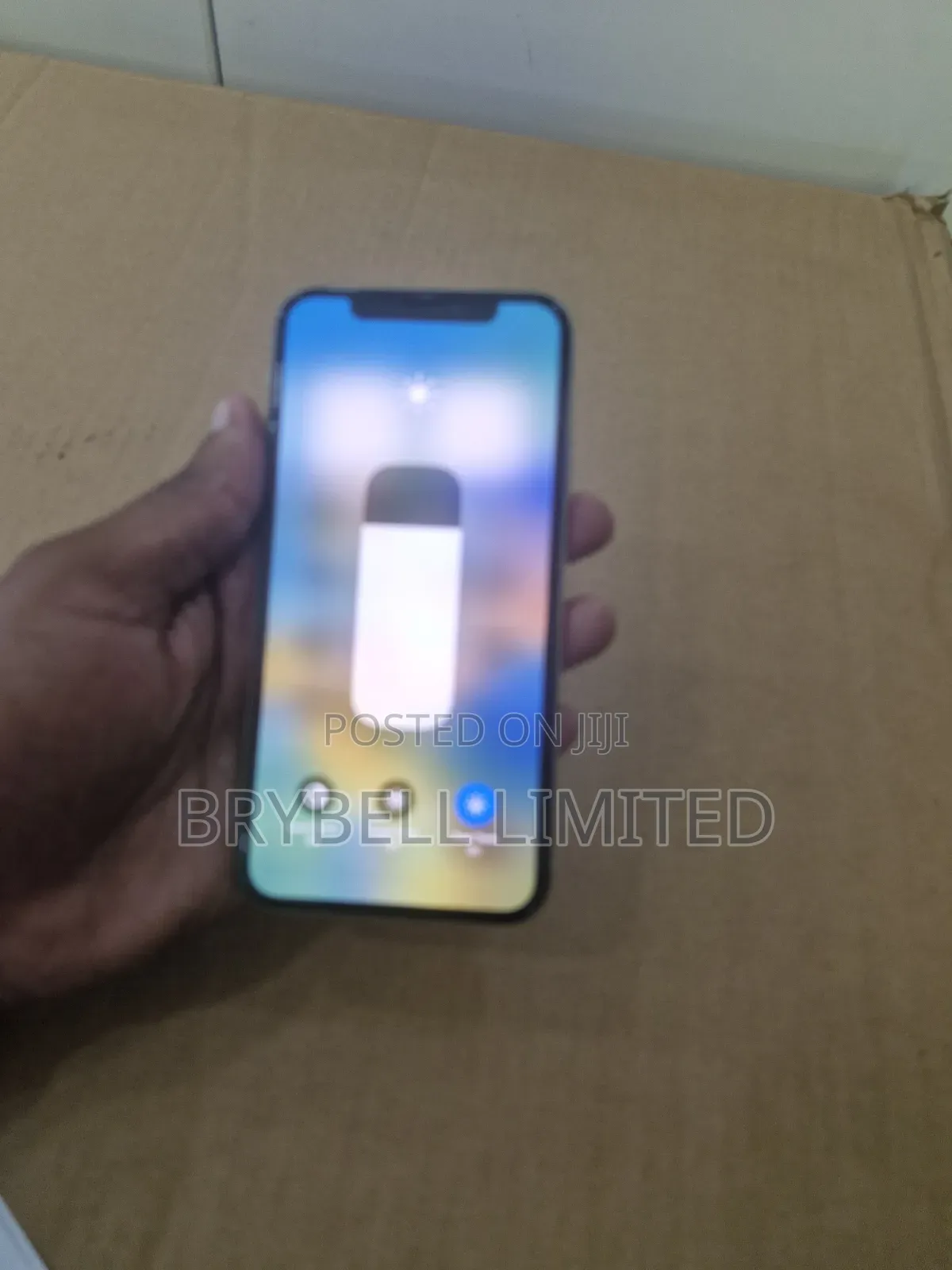 Apple iPhone X 64 GB White