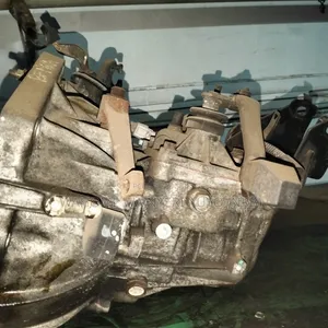 1sz Manual Vitz, Platz