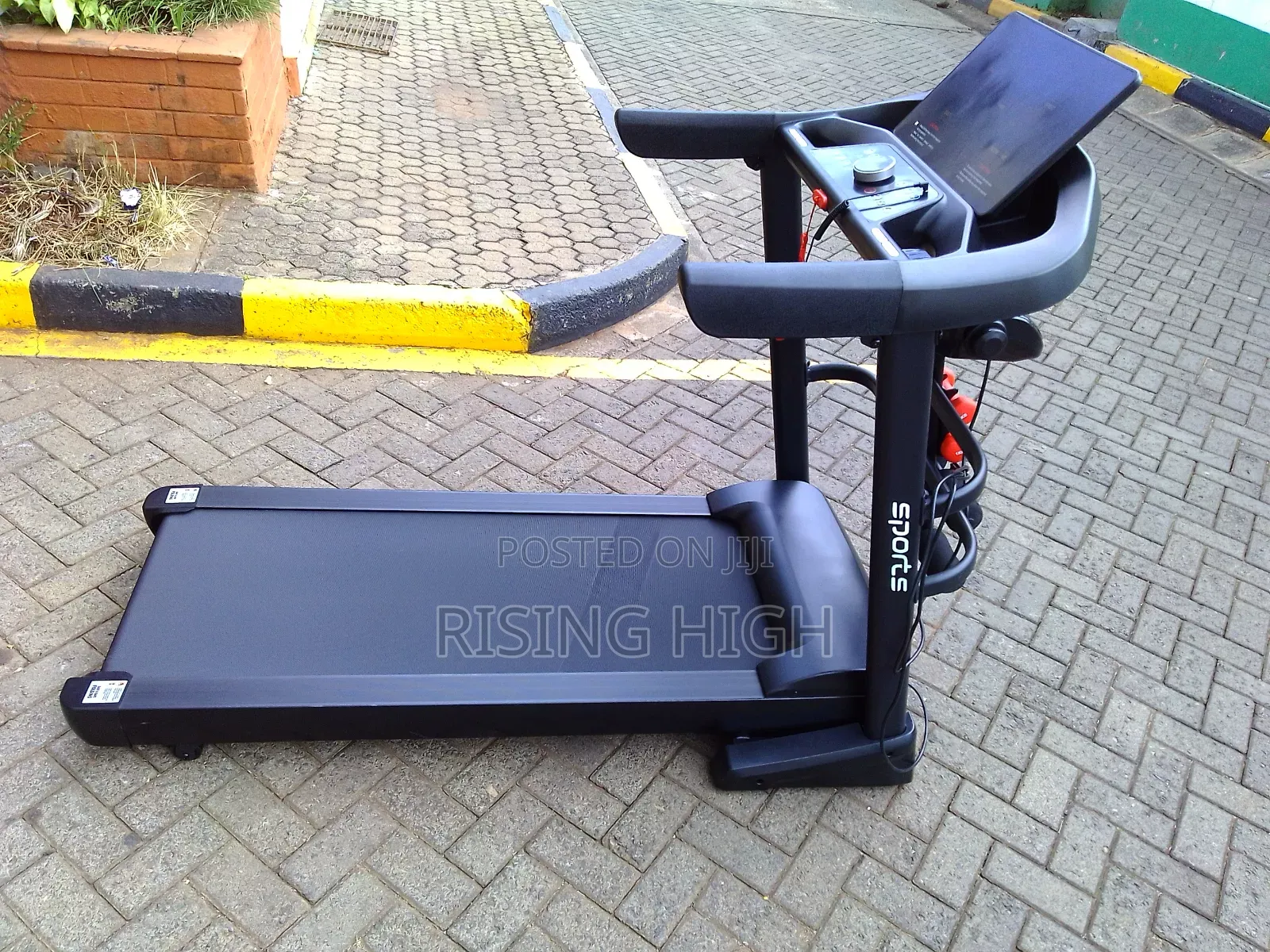Strong Everfit Treadmill With Led Screen