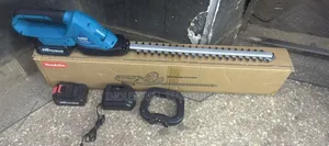 Cordless Hedge Trimmer > 198v