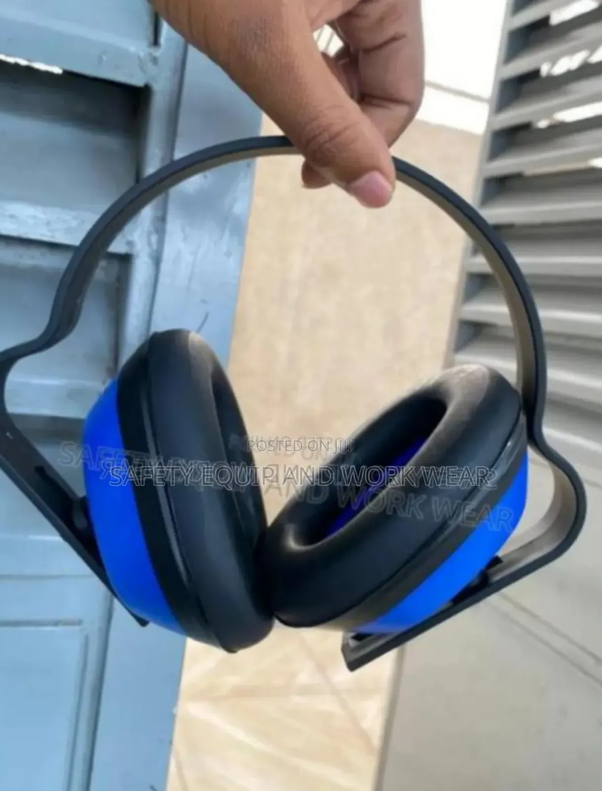 Ear Muffs With Soft Cushioned Earcups.