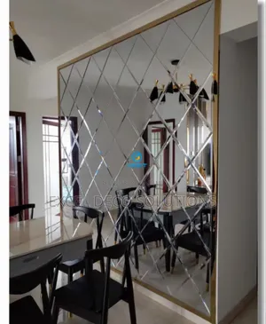 "Edgeline Diamond Mirror