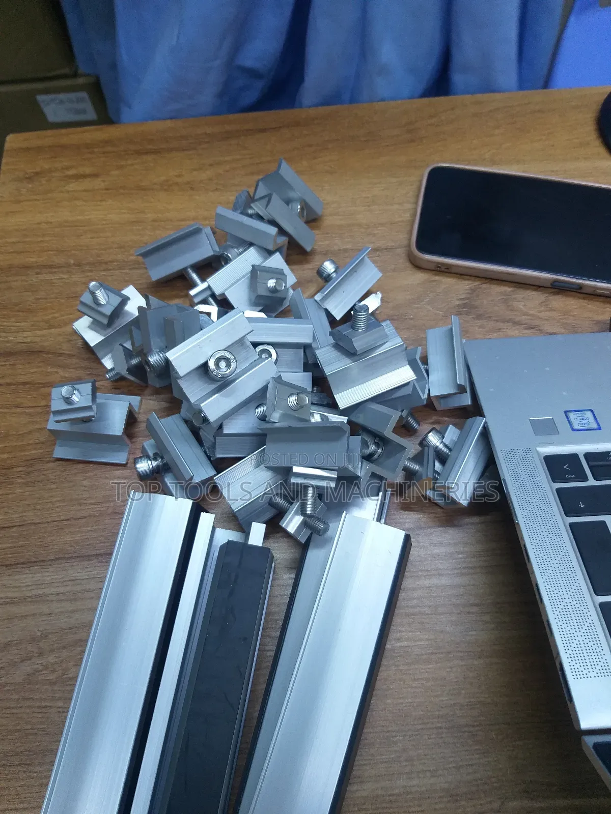 Mid Clamp for Solar Panel Mounting(Aluminum)