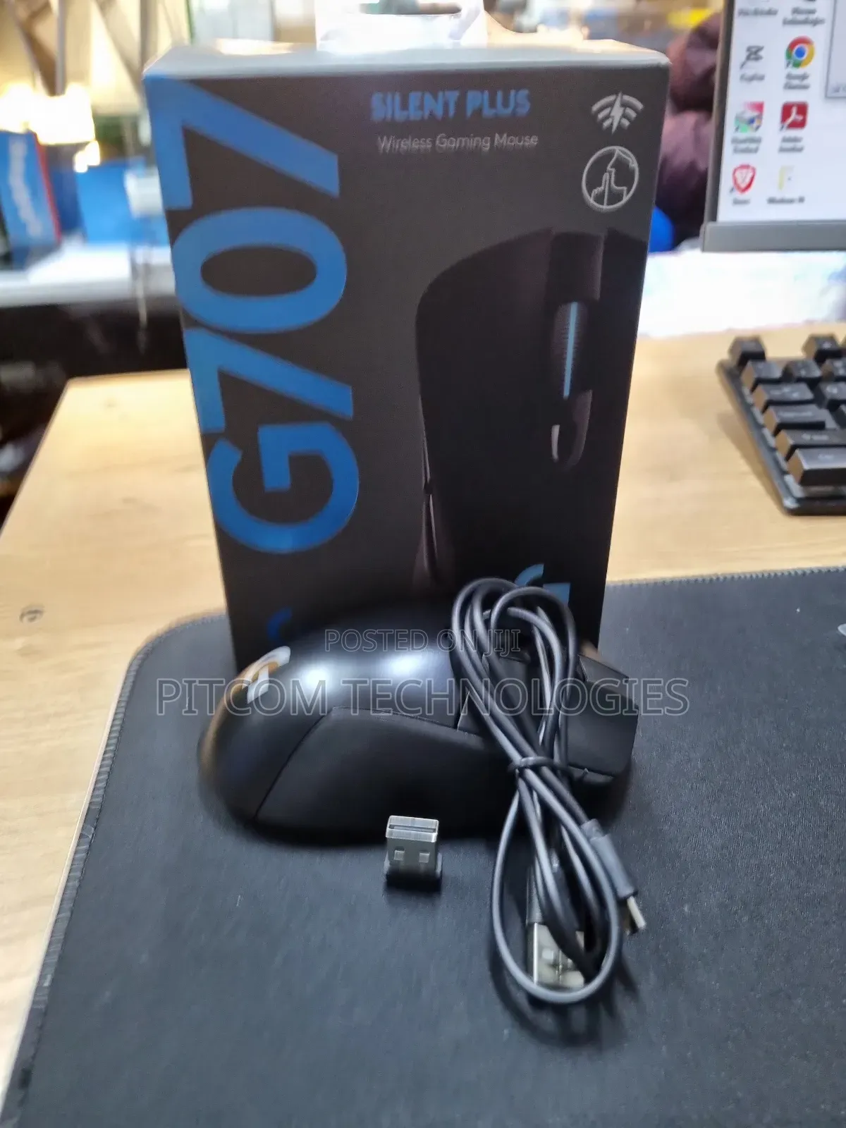 Logitech G707 Lightspeed Wireless Gaming Mouse