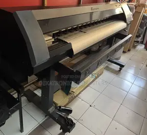 1.7 Meters Large Format Printer Slightly Used, Xp600 Head