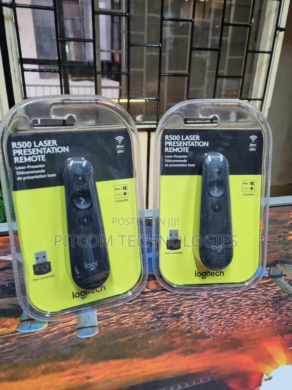 R500 Laser Presentation Remote