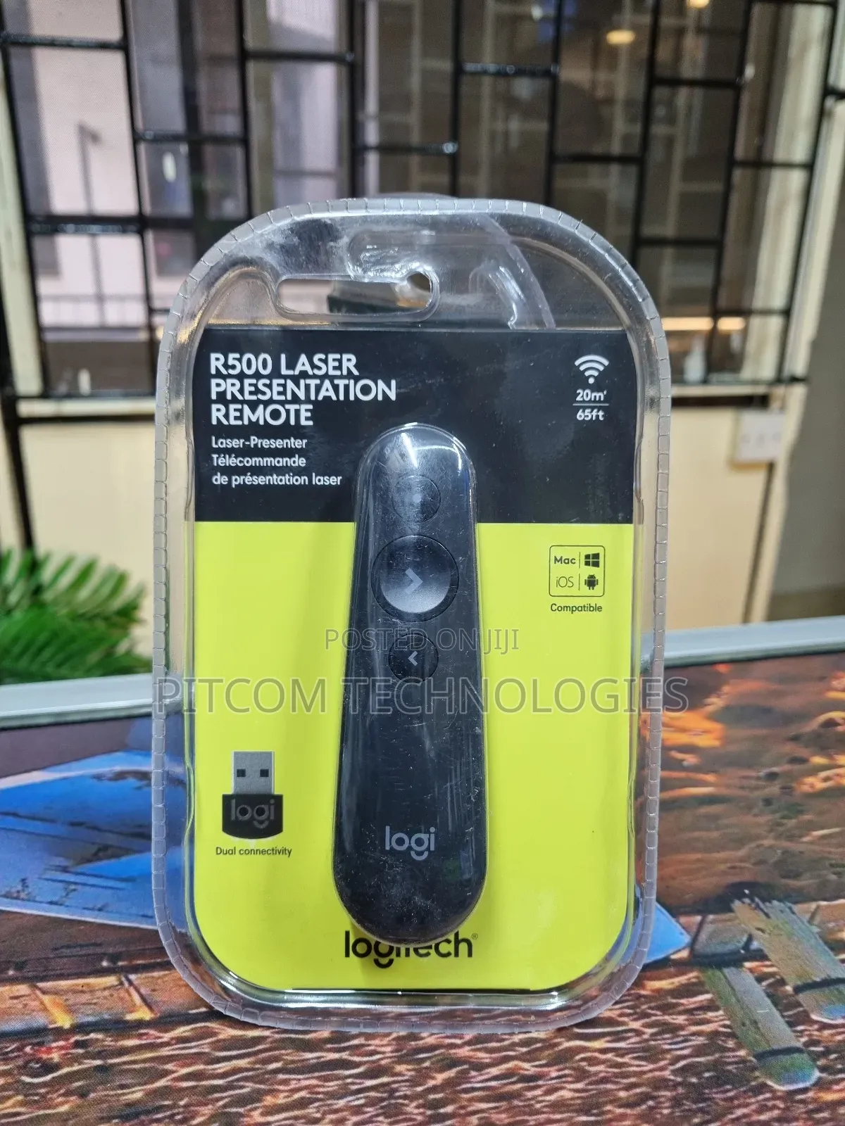 R500 Laser Presentation Remote