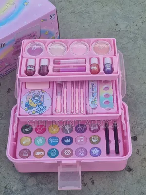 Make Up Kit With Real Makeup and Packing Case