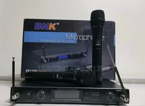 Vocal Uhf Dual BNK Wireless Microphone 150m Frequency Range