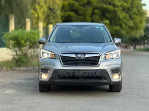 Subaru Forester 2018 Silver