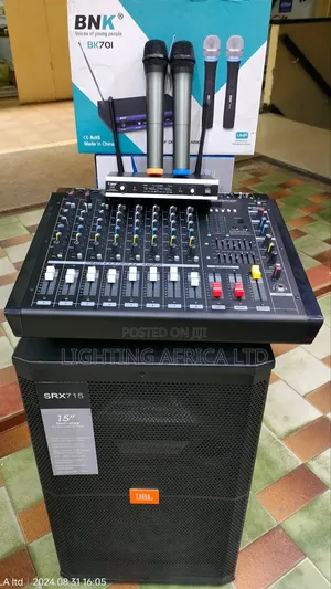 8 Channels Max Mixer - 15" JBL Mid Speaker - Wireless Microphone