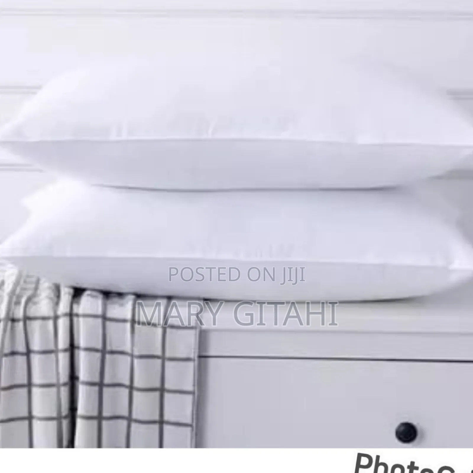 Plain White  Fiber Compressed Pillow900 Gram