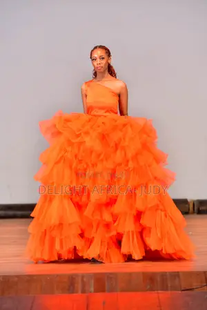 Fashion Design (Dressmaking) Level 3