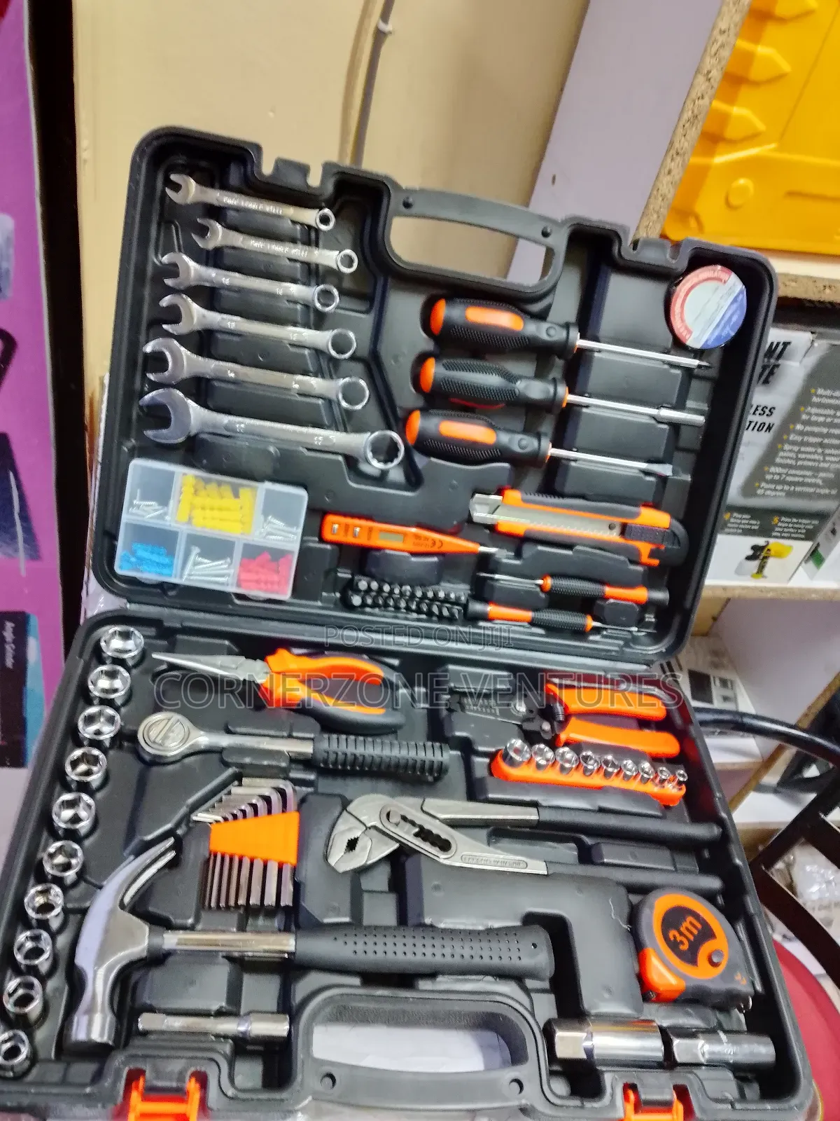 Toolbox / Toolkit
