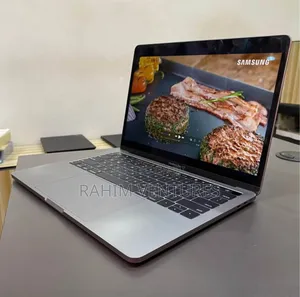 Laptop Apple MacBook Pro 2019 16GB Intel Core i7 SSD 256GB