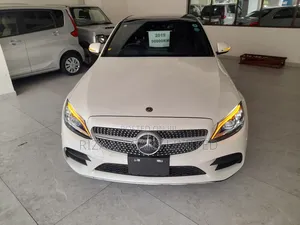 Mercedes-Benz C200 2019 White