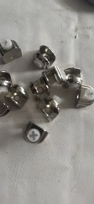 Glass Bracket Minimum 50 Pieces