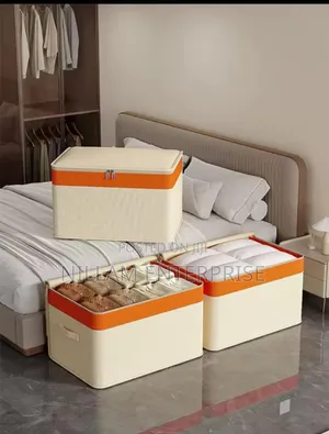 Canvas Quilt /Clothing Storage Organizer.