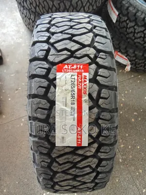 265/65r18 Maxxis Razr At811