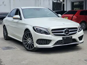 Mercedes-Benz C250 2018 Pearl
