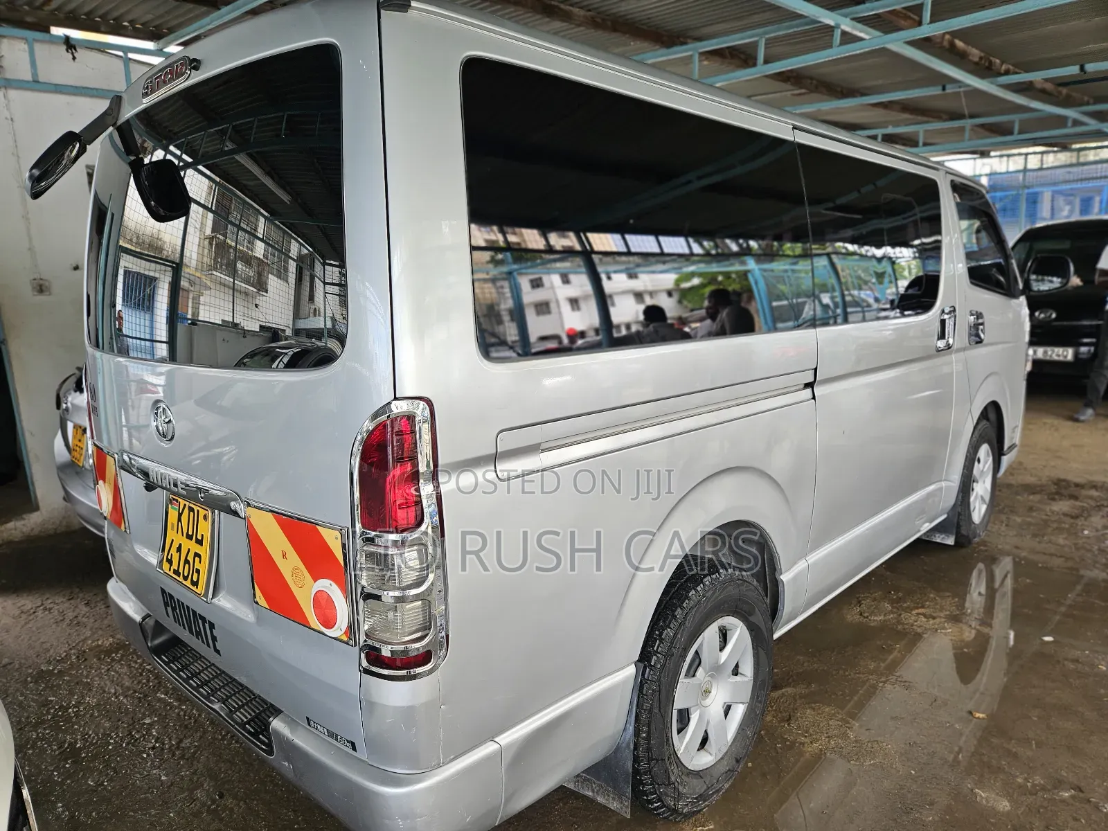 Toyota HiAce 2016 Silver
