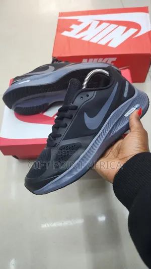 Nike Black Running Zoom