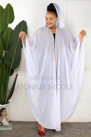 White Abayas. Idd Wear👌💯